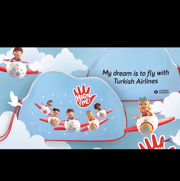 Turkish Airlines High Five! Cosmetic Blue/Red Kids Pouch - Picture 5 of 5
